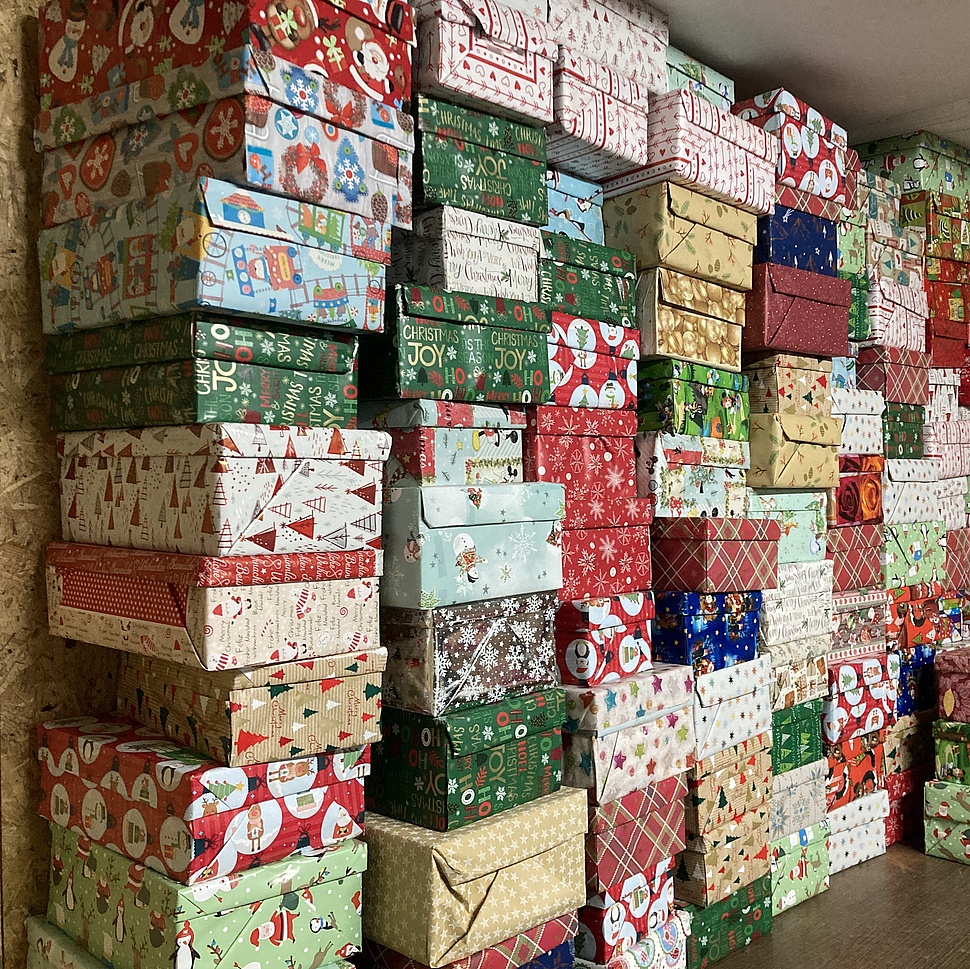 Ein Stapel voller Geschenke